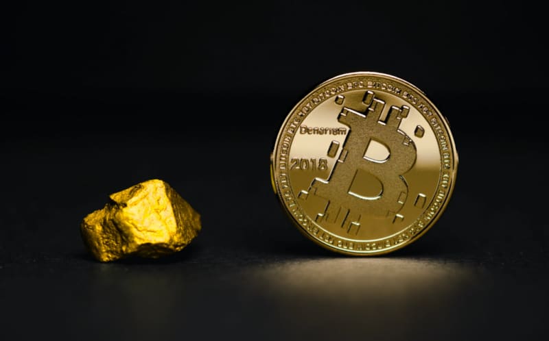 Currency and gold